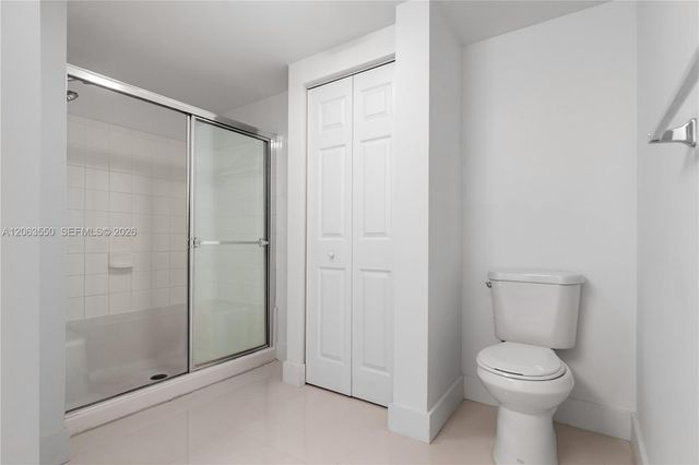 17100 N Bay Road 1712, Sunny Isles Beach, FL 33160