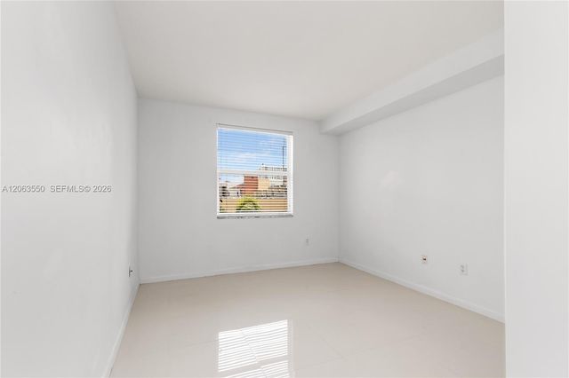 17100 N Bay Road 1712, Sunny Isles Beach, FL 33160