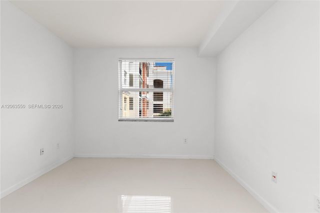 17100 N Bay Road 1712, Sunny Isles Beach, FL 33160