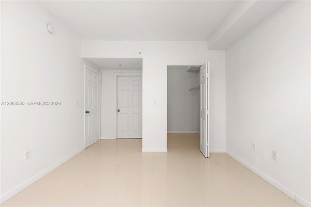 17100 N Bay Road 1712, Sunny Isles Beach, FL 33160