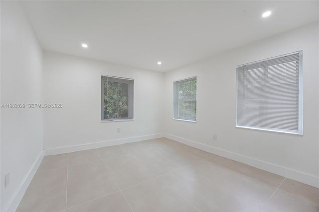 1065 NW 50th St, Miami, FL 33127