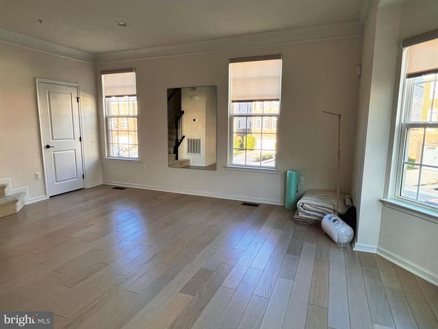 5428 STREAM BANK LN, Greenbelt, MD 20770