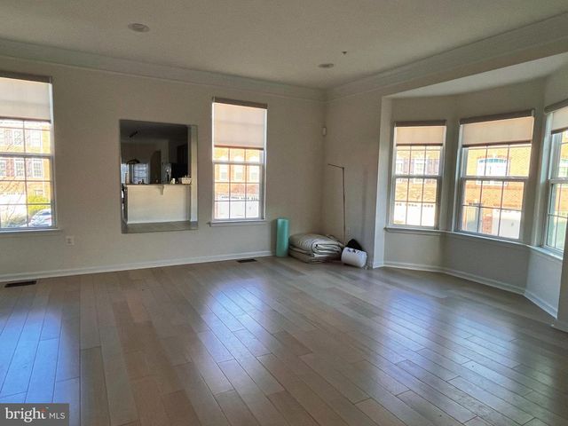 5428 STREAM BANK LN, Greenbelt, MD 20770