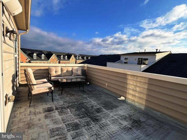 5428 STREAM BANK LN, Greenbelt, MD 20770