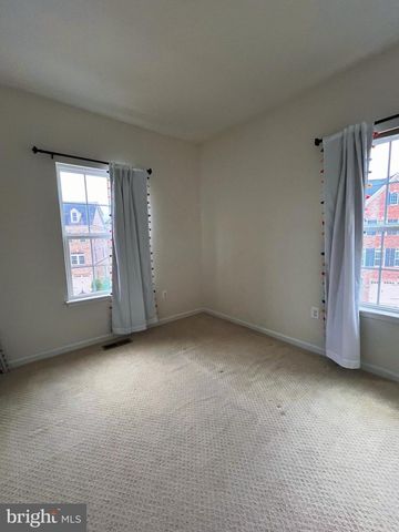 5428 STREAM BANK LN, Greenbelt, MD 20770