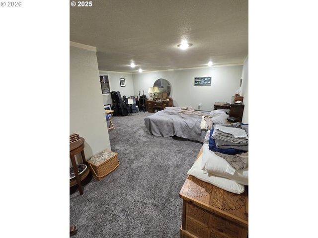 -1 S MAIN St, Union, OR 97883