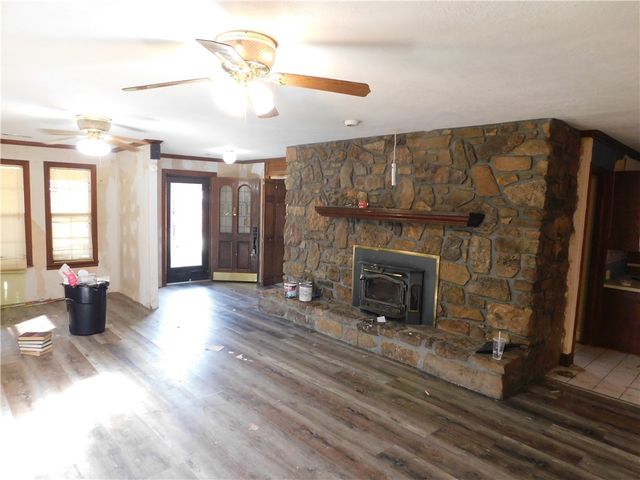 16085 S Highway 265, West Fork, AR 72774