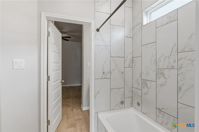 3809 Donald Drive, Seguin, TX 78155