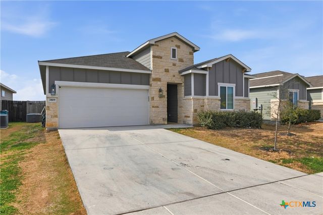 3809 Donald Drive, Seguin, TX 78155