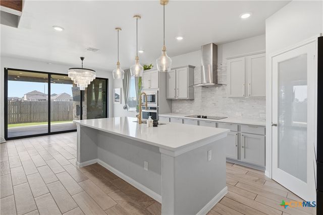 3809 Donald Drive, Seguin, TX 78155