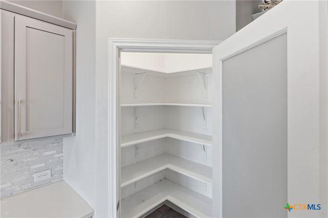 3809 Donald Drive, Seguin, TX 78155