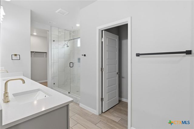 3809 Donald Drive, Seguin, TX 78155