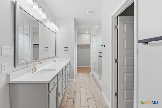 3809 Donald Drive, Seguin, TX 78155