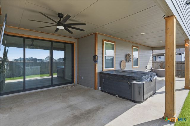 3809 Donald Drive, Seguin, TX 78155