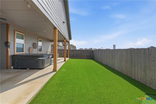 3809 Donald Drive, Seguin, TX 78155