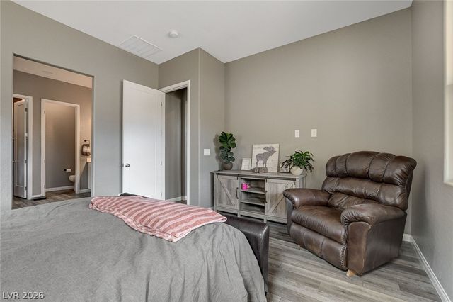 10241 Skye Run Avenue, Las Vegas, NV 89166