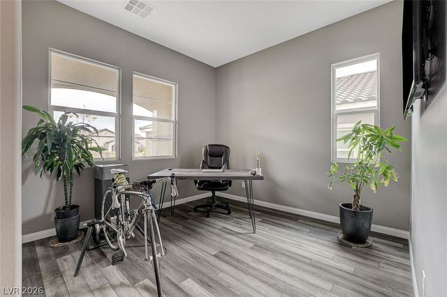10241 Skye Run Avenue, Las Vegas, NV 89166