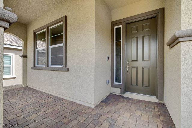 10241 Skye Run Avenue, Las Vegas, NV 89166