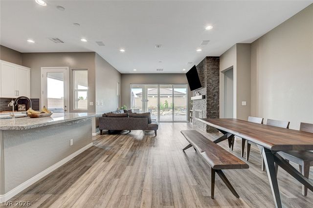 10241 Skye Run Avenue, Las Vegas, NV 89166