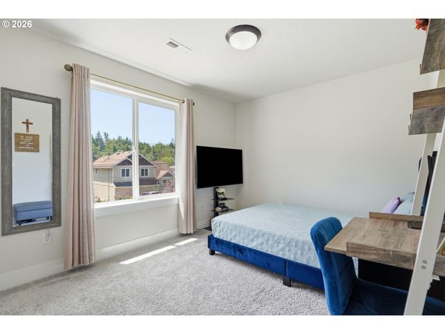 10045 Se CLINTON St, Portland, OR 97266