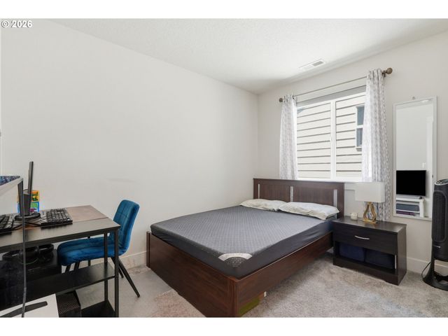 10045 Se CLINTON St, Portland, OR 97266