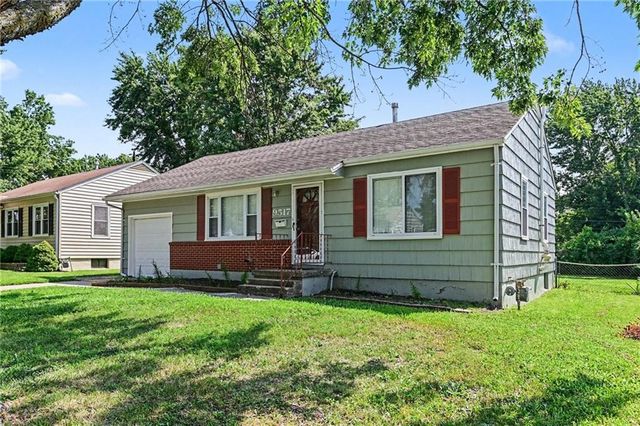 9517 Summit Street, Lenexa, KS 66215