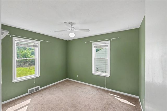 9517 Summit Street, Lenexa, KS 66215