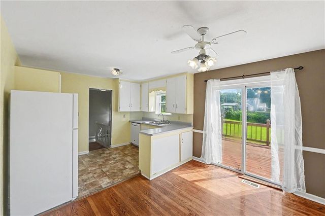 9517 Summit Street, Lenexa, KS 66215