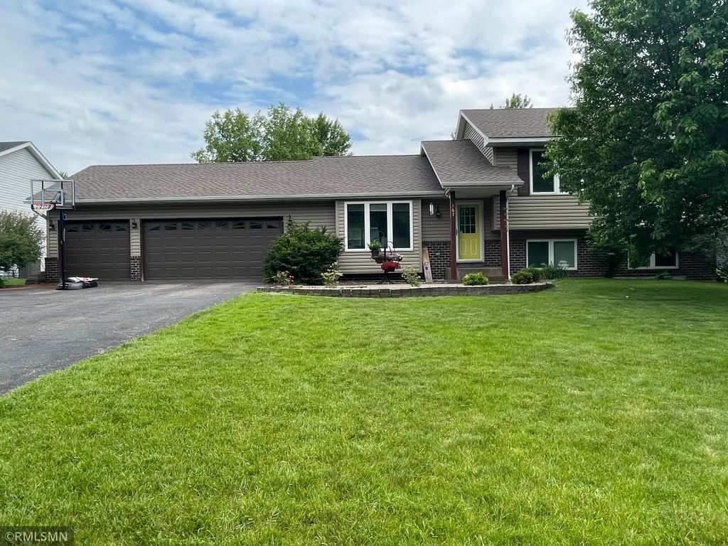 167 Chippewa Road, Loretto, MN 55357
