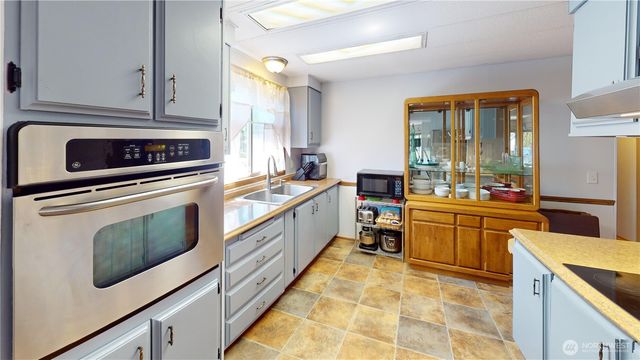 4317 Hamilton Drive, Oak Harbor, WA 98277