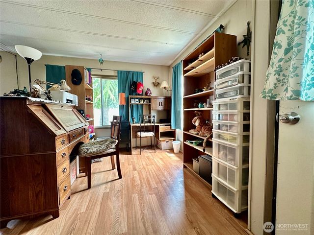 4317 Hamilton Drive, Oak Harbor, WA 98277