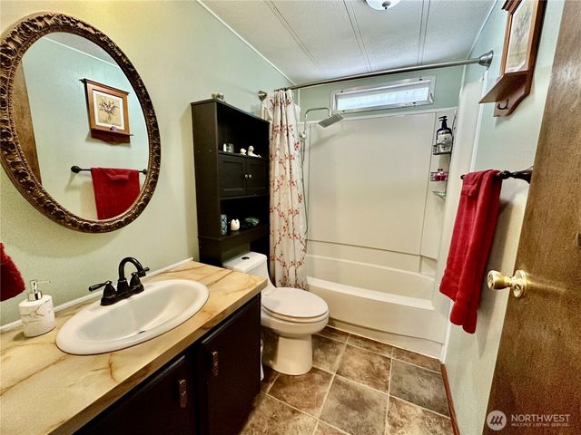 4317 Hamilton Drive, Oak Harbor, WA 98277