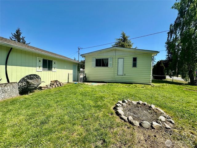 4317 Hamilton Drive, Oak Harbor, WA 98277