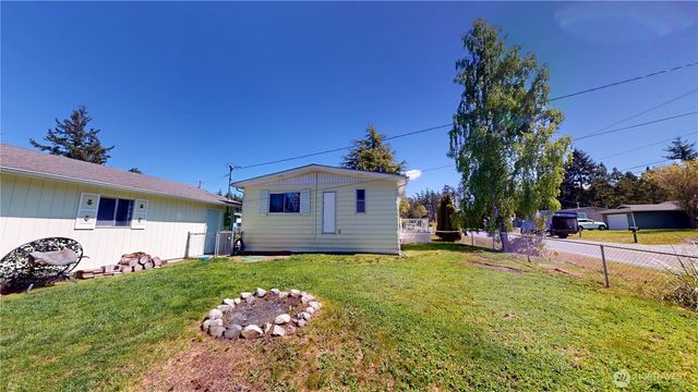 4317 Hamilton Drive, Oak Harbor, WA 98277