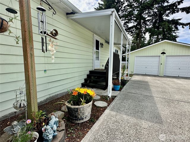 4317 Hamilton Drive, Oak Harbor, WA 98277