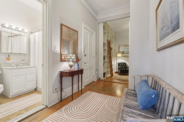 204 Garden Street 1, Hoboken, NJ 07030