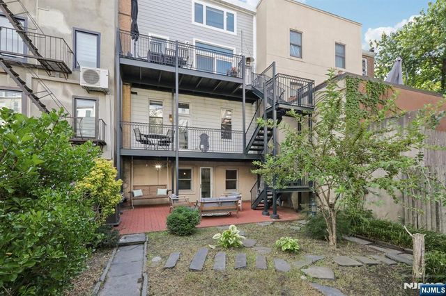 204 Garden Street 1, Hoboken, NJ 07030