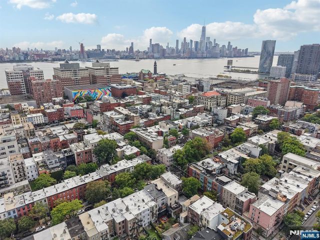 204 Garden Street 1, Hoboken, NJ 07030