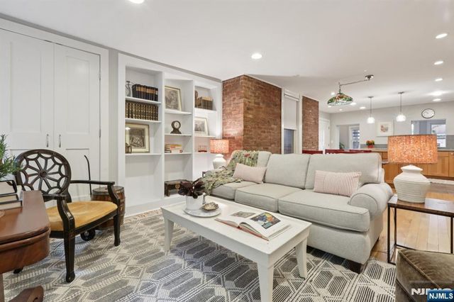 204 Garden Street 1, Hoboken, NJ 07030