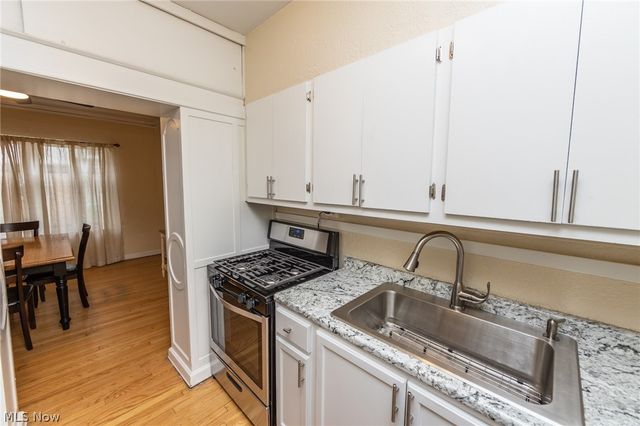 2330 Euclid Heights Boulevard 105, Cleveland Heights, OH 44106