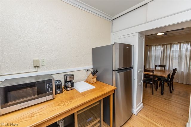 2330 Euclid Heights Boulevard 105, Cleveland Heights, OH 44106