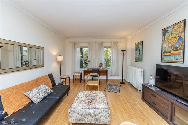 2330 Euclid Heights Boulevard 105, Cleveland Heights, OH 44106