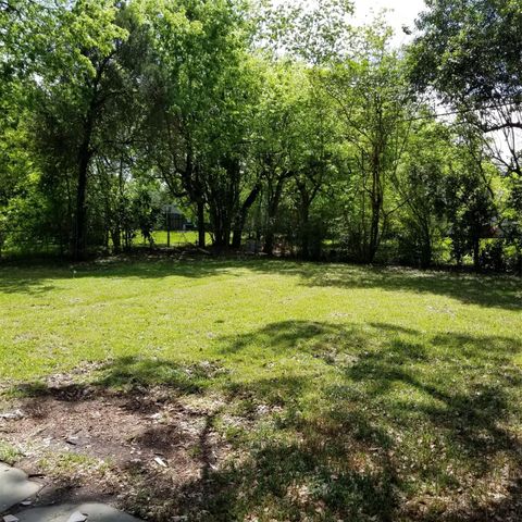 5910 Van Fleet Street, Houston, TX 77033