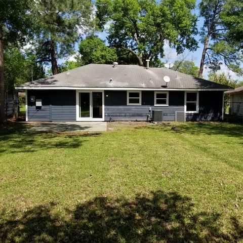 5910 Van Fleet Street, Houston, TX 77033