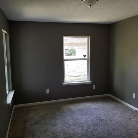 5910 Van Fleet Street, Houston, TX 77033