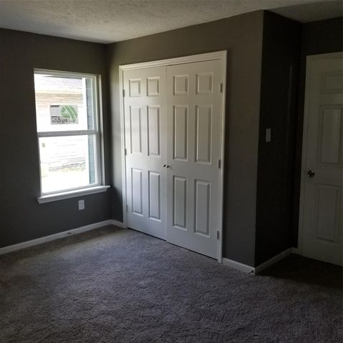 5910 Van Fleet Street, Houston, TX 77033