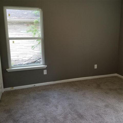 5910 Van Fleet Street, Houston, TX 77033