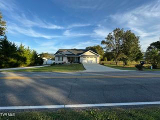 479 Silver Lake Road Road, Church Hill, TN 37642