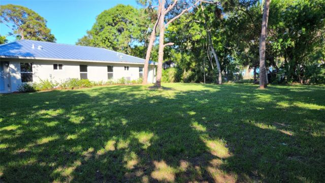 2703 Avenue G A, Fort Pierce, FL 34947