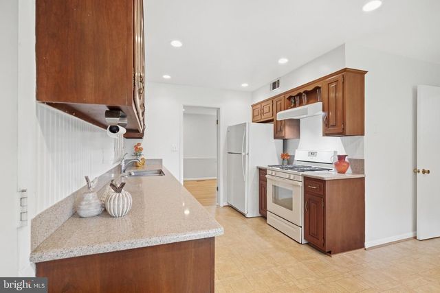 10912 BELLEHAVEN BLVD, Damascus, MD 20872